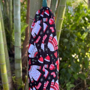 Plastic bag holder Grocery bag holder Sweater Design