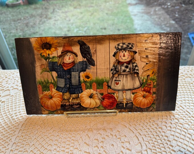 Wood Plaque with Fall Scarecrow Couple