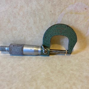 Vintage Mitutoyo 0.01mm Micrometer – Precision Measuring Tool – Made in Japan
