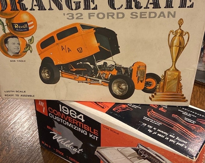 Revell Model Car Kit, Bob Tinder, Orange Crate 1932 Ford Sedan, 1/25th