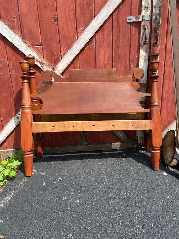 Antique twin four poster cheap beds