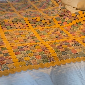 Quilt Yellow Multicolor YoYo Quilt 86x76 Vintage from the 1930s Better than Fabulous image 4