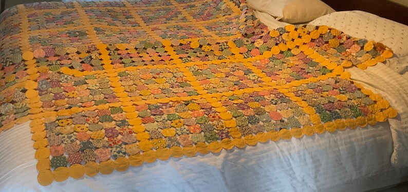 Quilt Yellow Multicolor YoYo Quilt 86x76 Vintage from the 1930s Better than Fabulous image 4