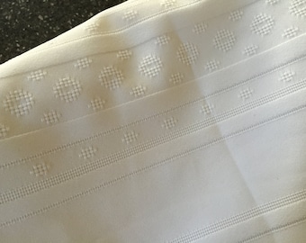 Tablecloth White Stain Resistent Tablecloth 68x112