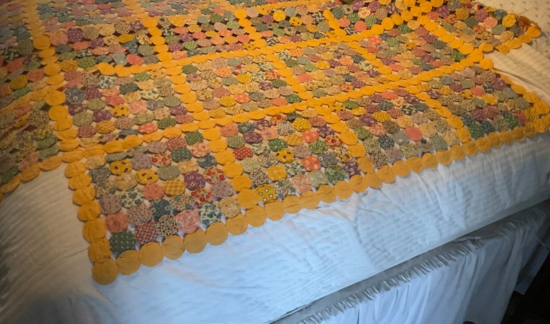 Quilt Yellow Multicolor YoYo Quilt 86x76 Vintage from the 1930s Better than Fabulous image 9