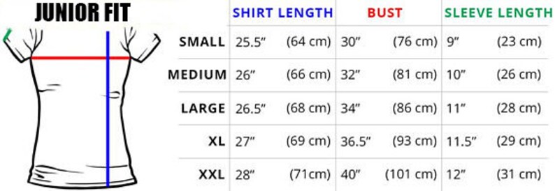 Puede incluir: Tabla de tallas para camisetas de ajuste junior con medidas en pulgadas y cent&iacute;metros. La tabla muestra la longitud de la camiseta, el pecho y la longitud de la manga para las tallas S, M, L, XL y XXL.