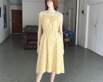 70s - Pale Yellow & Blue - FLORAL - Hippie - SUNDRESS - Cotton BOHO