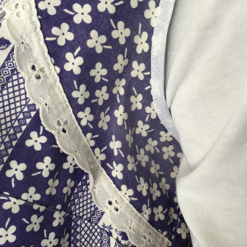 70s Blue and White Floral Print SUNDRESS 100% Cotton BOHO Hippie FOLK fashion UK14 image 9
