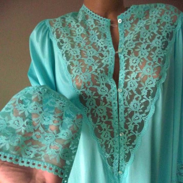 Very Pretty Ultra Soft Aqua Marine Peignoir by Shadowline! Beautifull Lacey Sleeves and Bodice! Lace Adorned Back Neckline! Size S