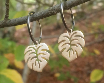 Silver Monstera Hoop Earrings, Botanical Jewelry, Silver Leaf Earrings, Gift for Monstera Lovers, Tropical Leaf Earrings, Floral Earrings