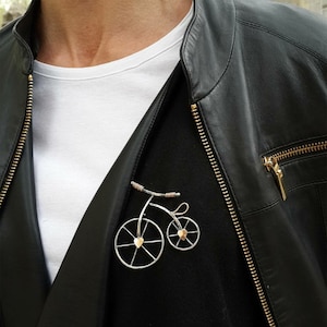Sterling Silver Bicycle Brooch, Vintage Bicycle Brooche, Gift For Biking Lover, Jewelry for Bicycle Lover, Gift for Bicycle Lovers, Bike Pin