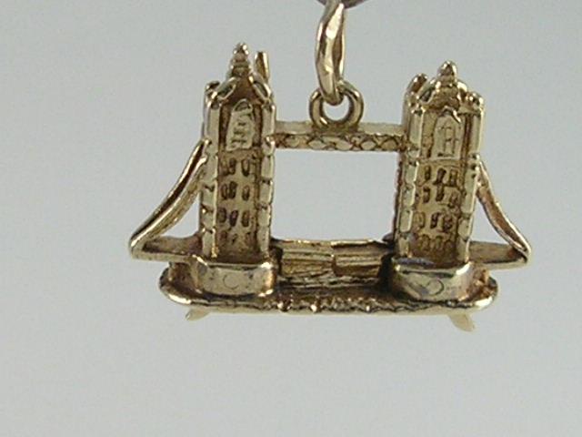 Vintage 3D 9ct Gold Movable Tower Bridge of London Charm Pendant H/MK 1966