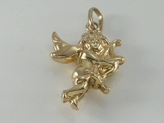 Vintage 3D 9ct Gold Cupid Charm Pendant - image 1