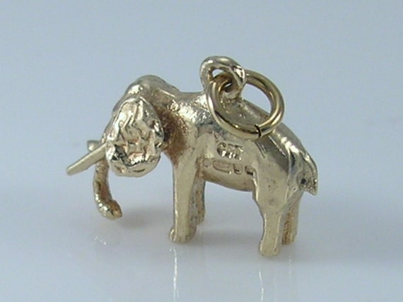 Vintage 3D 9ct Gold Elephant Charm H/MK 1978 - image 4