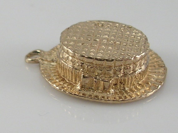 Vintage 3D 9ct Gold Straw Boater Hat Charm H/MK 1… - image 1