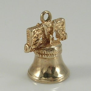 Vintage 3D 9ct Gold Liberty Bell Charm. H/MK 1966   Movable Clapper