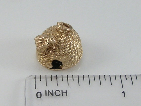 Vintage 3D 9ct Gold Your My Honey Bee Hive Your M… - image 9