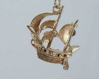 Vintage 3D 9ct Gold Movable Pirate Galleon Ship Charm Pendant  H/MK 1966   FM