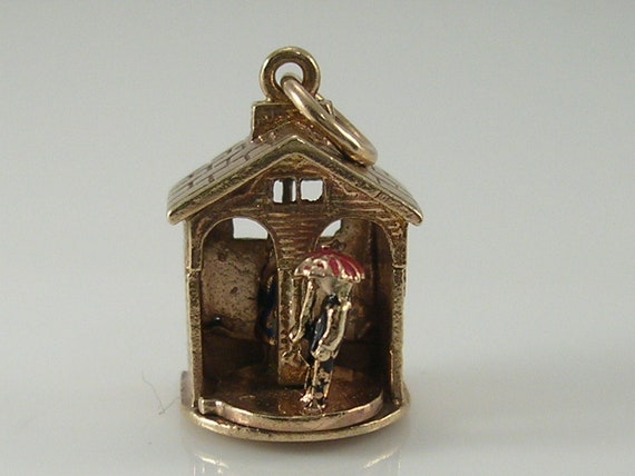Vintage 3D 9ct Gold Movable Weather House Charm H… - image 2