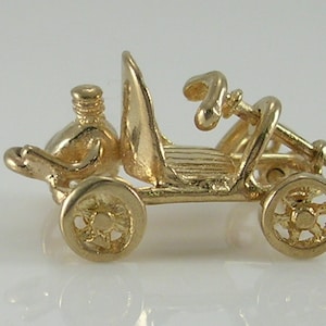 Vintage 3D beweglicher 9 Karat Gold Go Cart Buggy Anhänger H / MK 1965