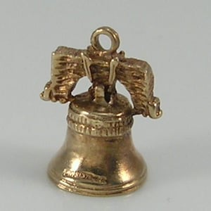 Vintage 3D 9ct Gold Liberty Bell Charm. H/MK 1965   Movable Clapper