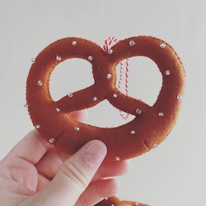 Felt pretzel, felt ornament, Christmas decoration, Christmas tree, felt food.