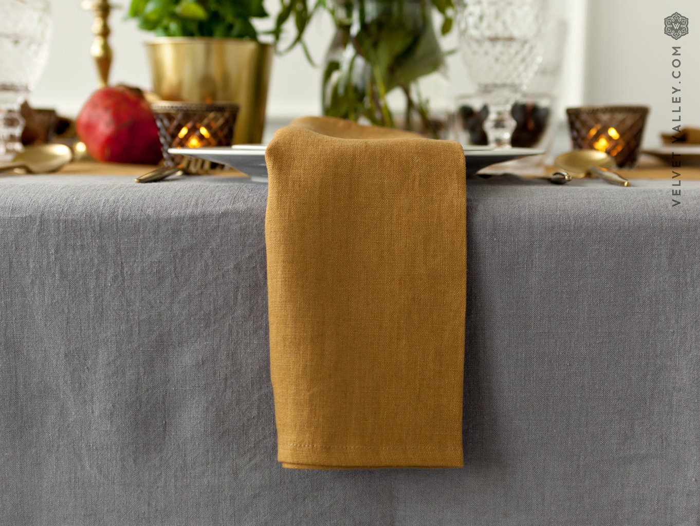 Cinnamon linen napkin set of 2. Mustard brown softened linen napkin set. Linen napkins. Table decor, table linens