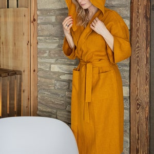 Linen bathrobe - Hooded linen robe - Bathrobe for women