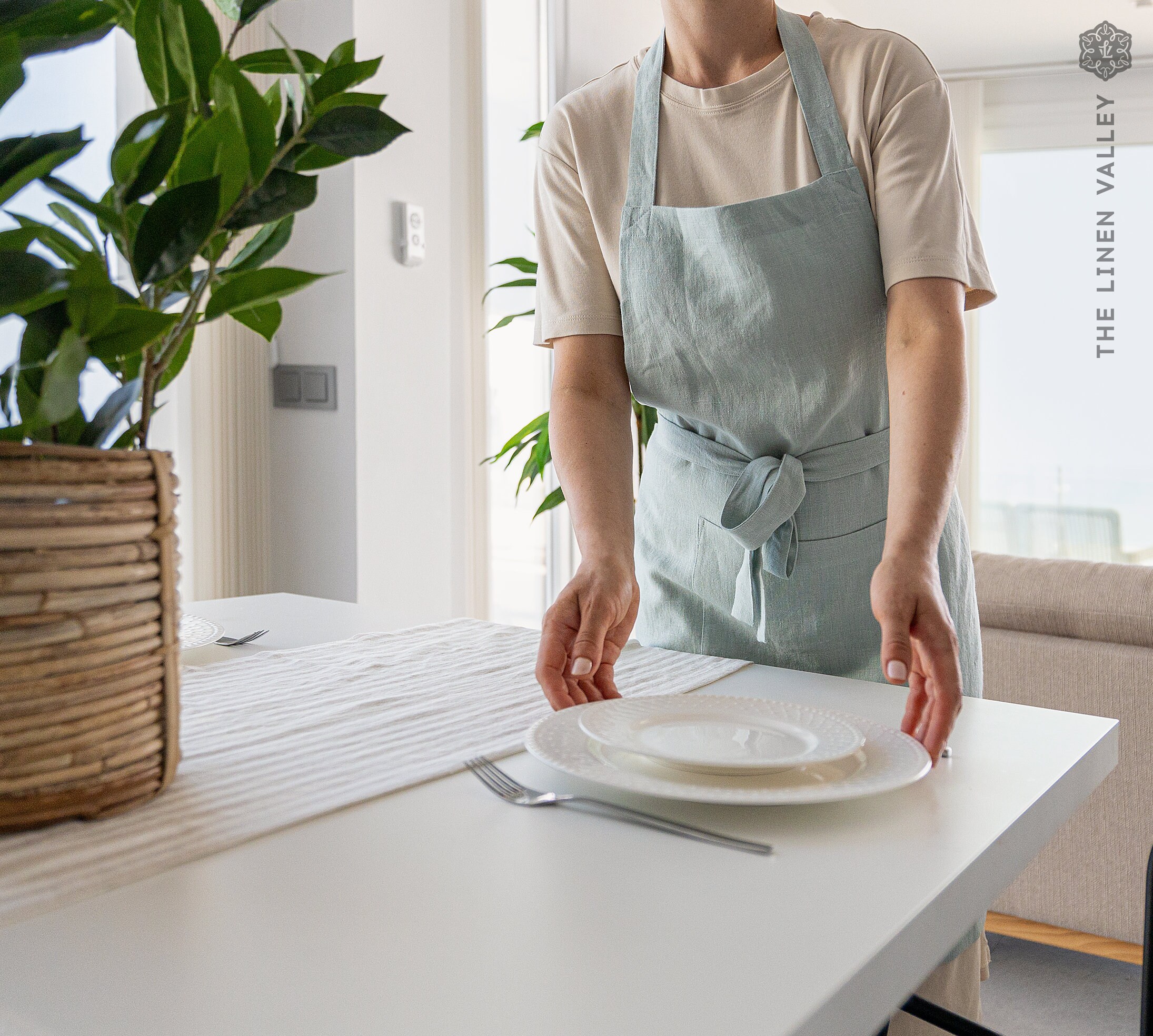 Linen heavier weight apron.  Washed linen apron for cooking, gardening. Full apron for women and men