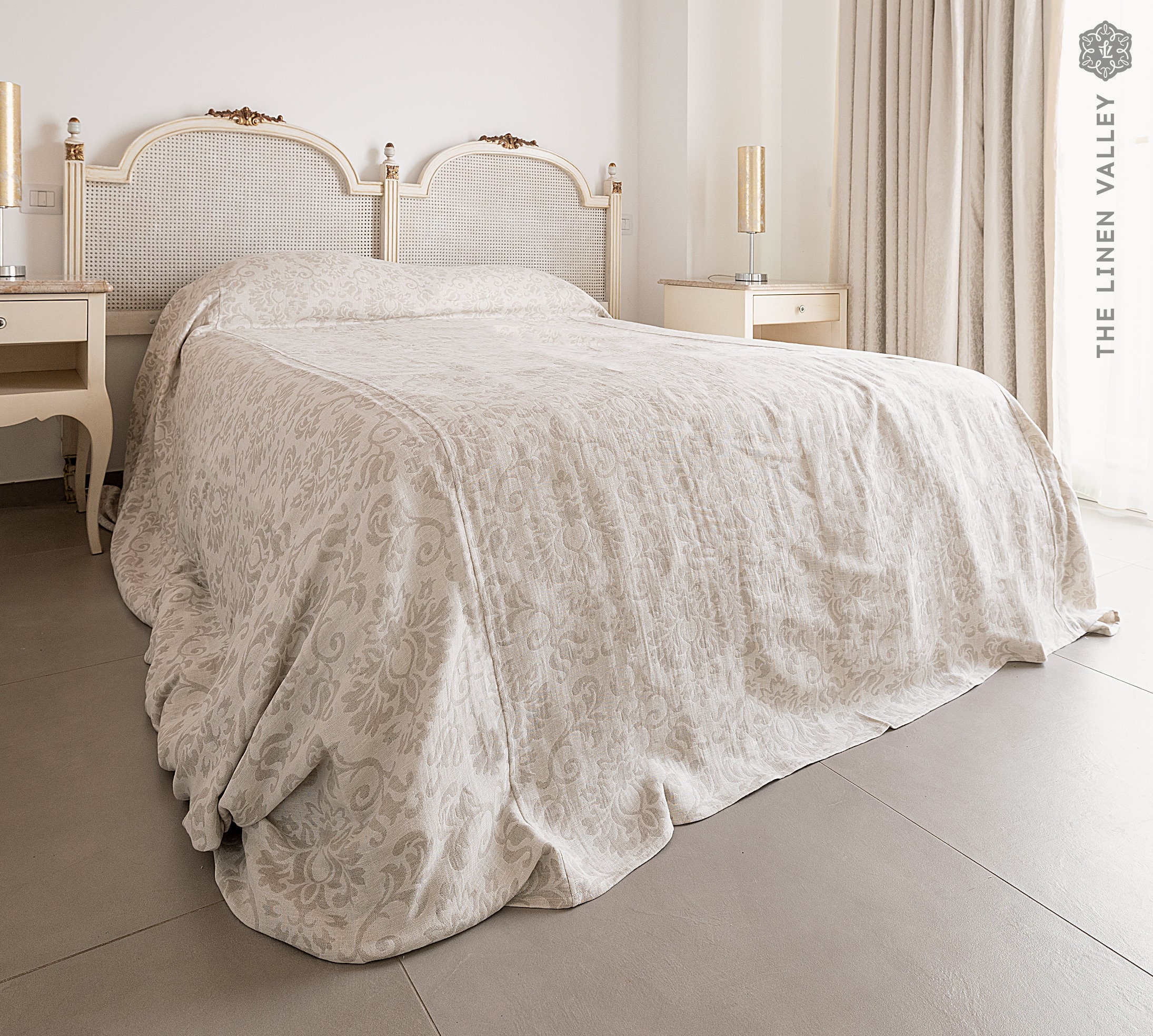 ROYAL FLORAL Linen King Size Bedspread Queen Size Bedspread  Bedspread-floral Bed Cover Double Sided Light Linen Bed Throw 