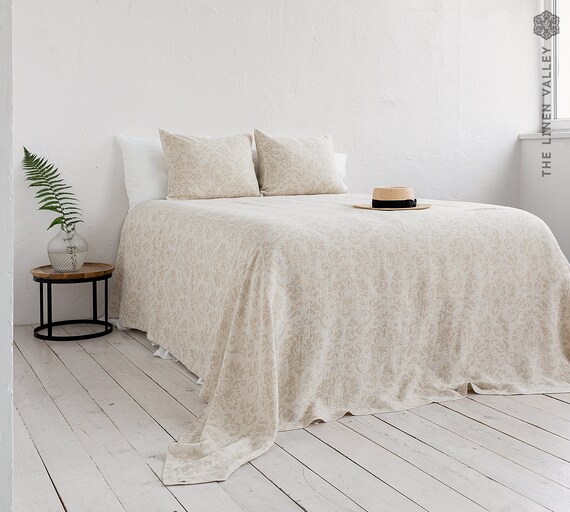 ROYAL FLORAL Linen King Size Bedspread 