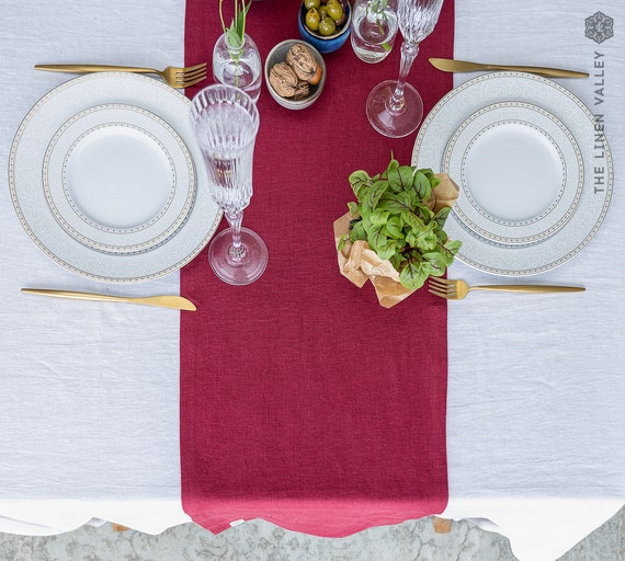 Burgundy table runner and placemats discount