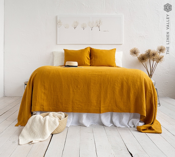 Yellow king bed outlet