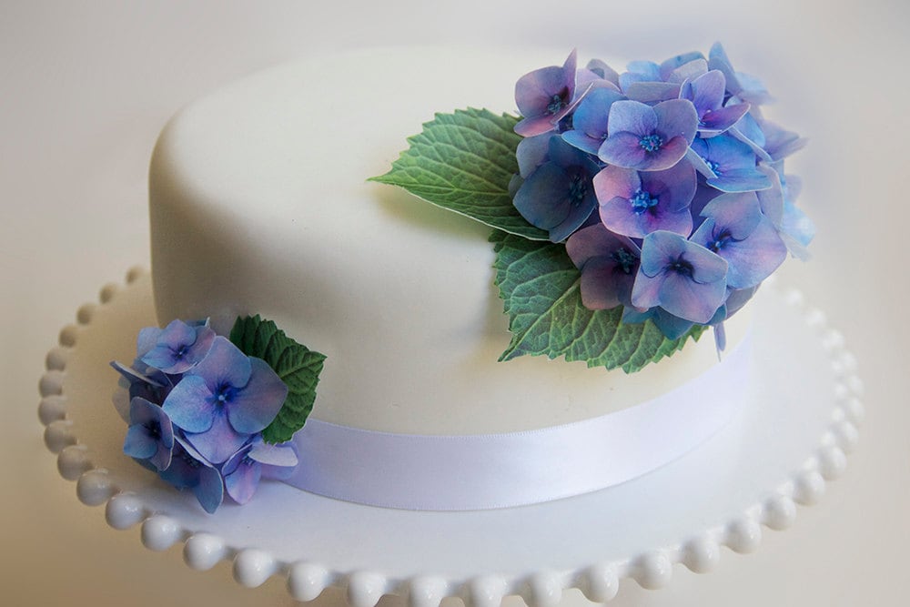 How to make Wafer Paper Blue Hydrangeas