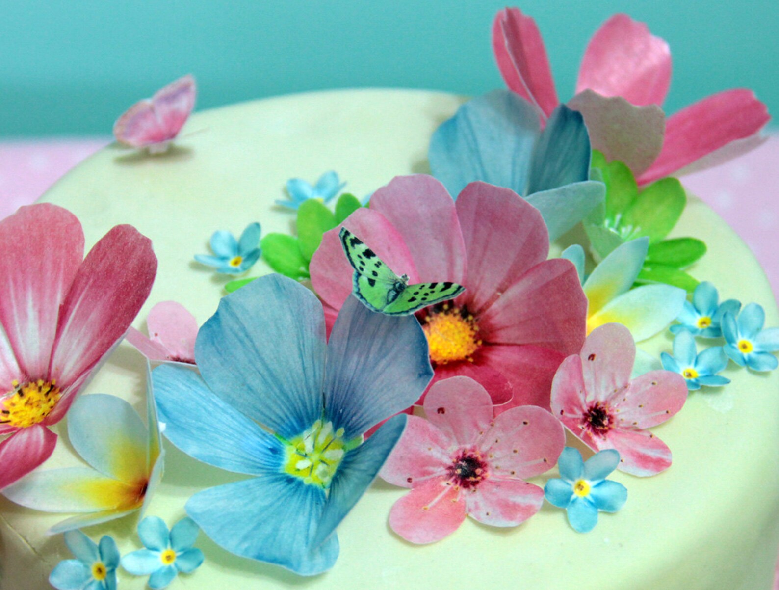 Украшения из вафельной бумаги. Вафельный цвет. Вафельные цветы. Украшение торта вафельными цветами. Вафельные цветы для торта.