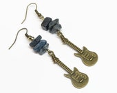 Blauwe gitaar oorbellen, Boho elektrische gitaar Earrings, Lapis edelsteen oorbellen, Rock muziek oorbellen, muziek Instrumemt oorbellen