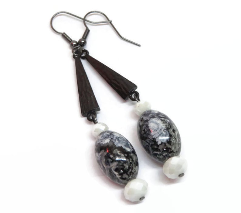 Art Deco Dangle Earrings: Gunmetal, Black & White Marbled Glass bild 5