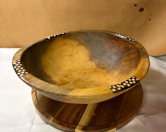 Cuenco de madera de olivo tallado a mano con borde incrustado de hueso / Veteado natural / Artesano africano / Cuenco decorativo para servir