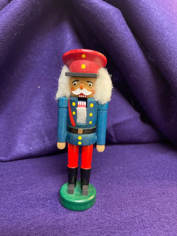 miniature nutcrackers