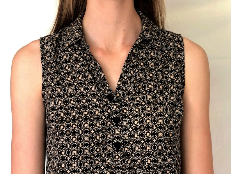 Size Small Vintage 90s Cropped Geometric Floral Sleveless Blouse