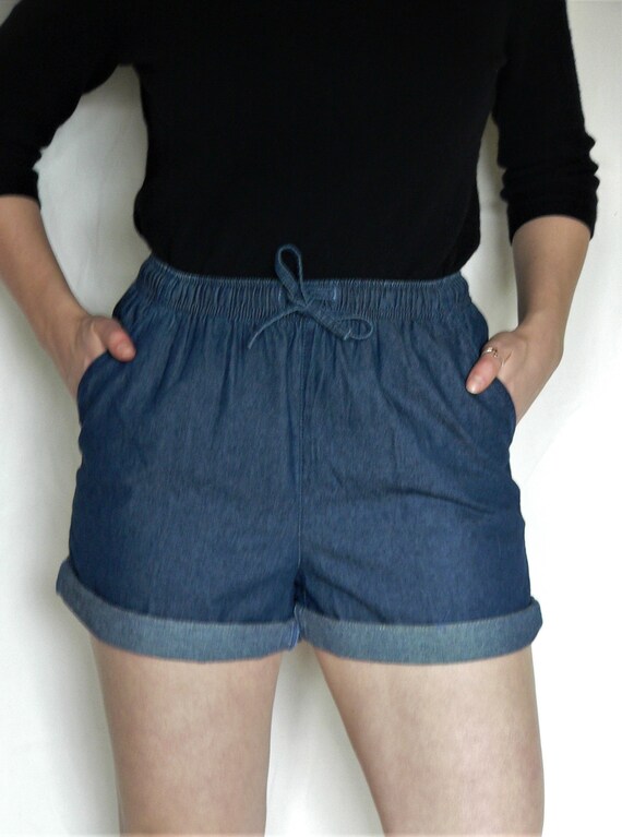 cinched waist denim shorts