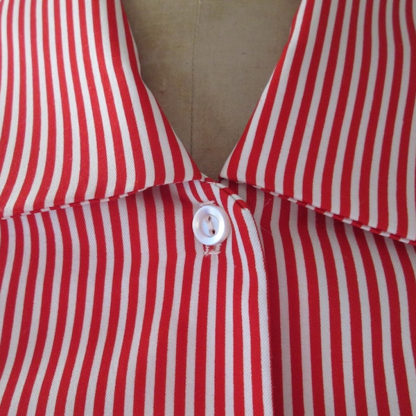 1960's - 70's vintage red and white stripe blouse, button up front, feature collar with 3/4 blouson sleeves