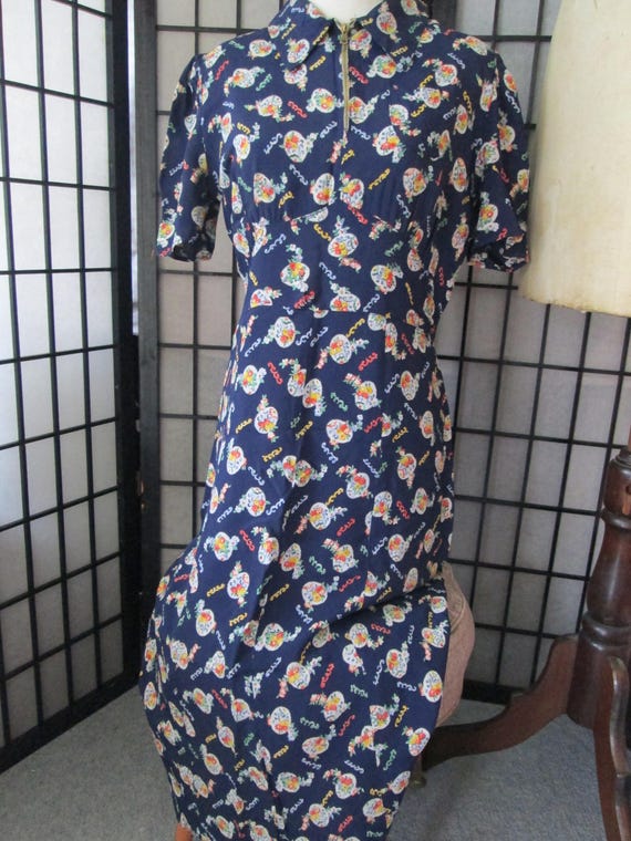 1930's - 40's rayon print dress with short puff s… - image 2