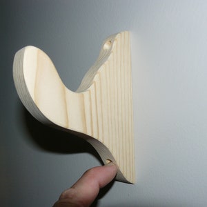 Small and Elegant Bracket