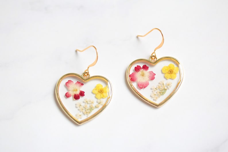 Heart Pressed Wild Flower Earrings, 14k Gold Plated Dried Flower Resin Earrings, Multi Flower Earrings Style 4