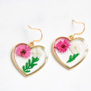 Heart Pressed Wild Flower Earrings, 14k Gold Plated Dried Flower Resin Earrings, Multi Flower Earrings Style 2