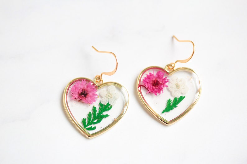 Heart Pressed Wild Flower Earrings, 14k Gold Plated Dried Flower Resin Earrings, Multi Flower Earrings Style 2