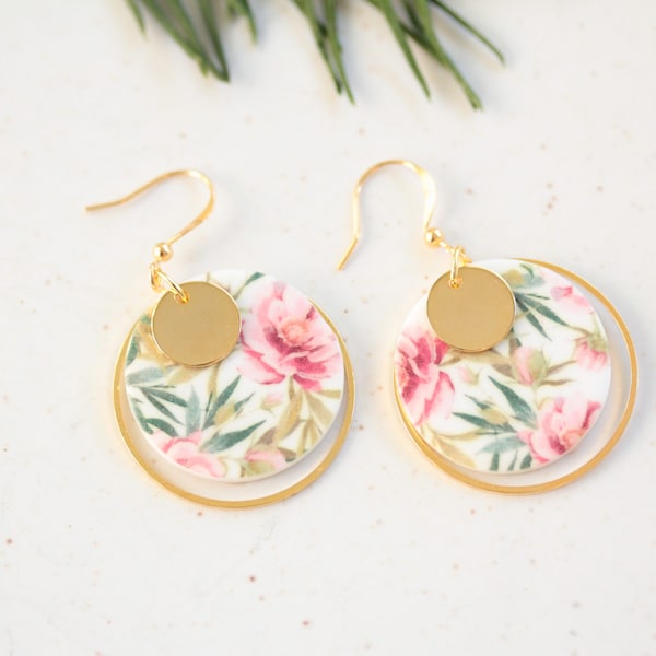 Hand Painted Polymer Clay Statement Earrings. 14k Gold Earrings, Minimalist Clay Earrings, Boho chic jewelry - Handmade jewelry gift