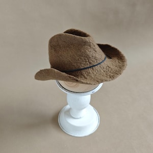 Pre-order Felted newborn hat, photography props, brown newborn hat for boy, newborn cowboy hat