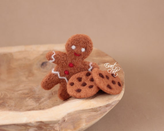 felted newborn prop, felted cookies with chocolate, felted photography props photo prop cookies